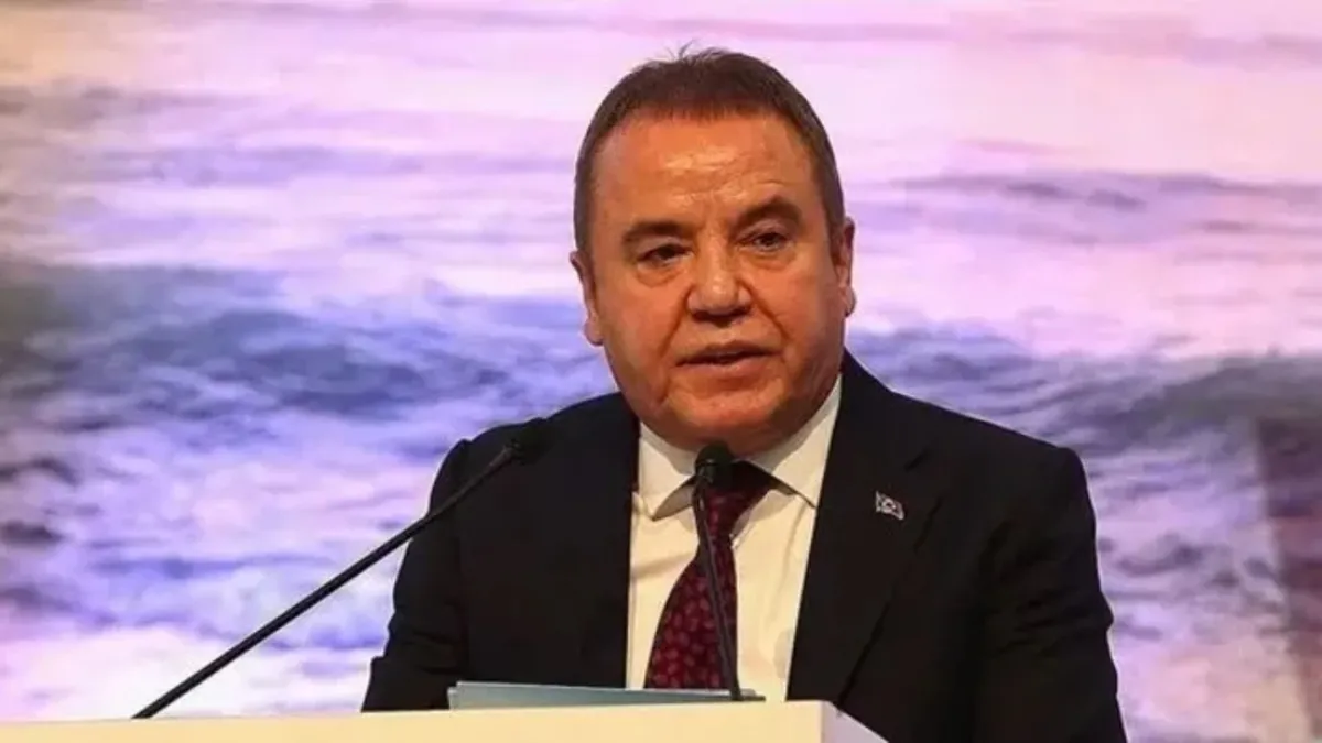 Muhittin Böcek’e en yakın isimlerden Yellice adliyeye sevk edildi Muhittin Böcek’e en yakın isimlerden Yellice adliyeye sevk edildi