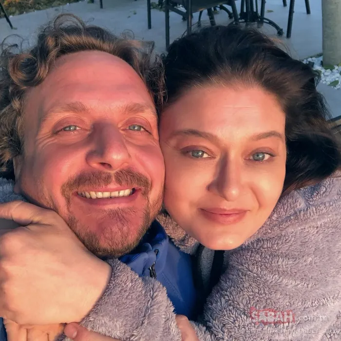 Nurgül Yeşilçay’ın kardeşi de ünlüymüş! Birçok dizide onun da parmağı var...İkizi gibi