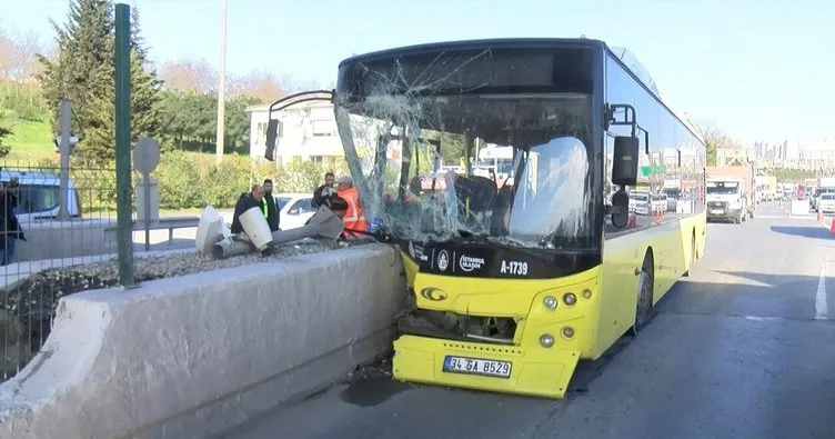 Esenyurt’ta İETT otobüsü beton bariyere çarptı