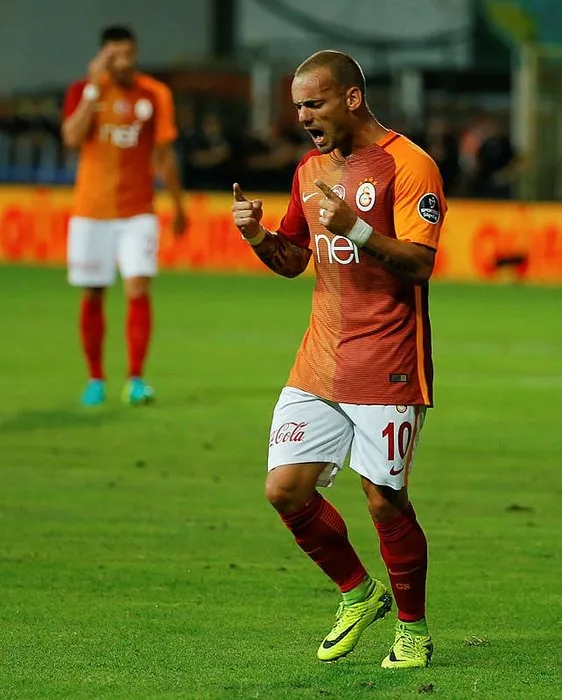Sneijder: İşte şimdi şampiyon olabiliriz