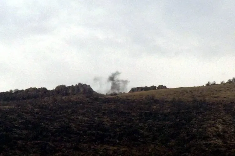 Taciz ateşi açan PKK’lılara bomba yağdı