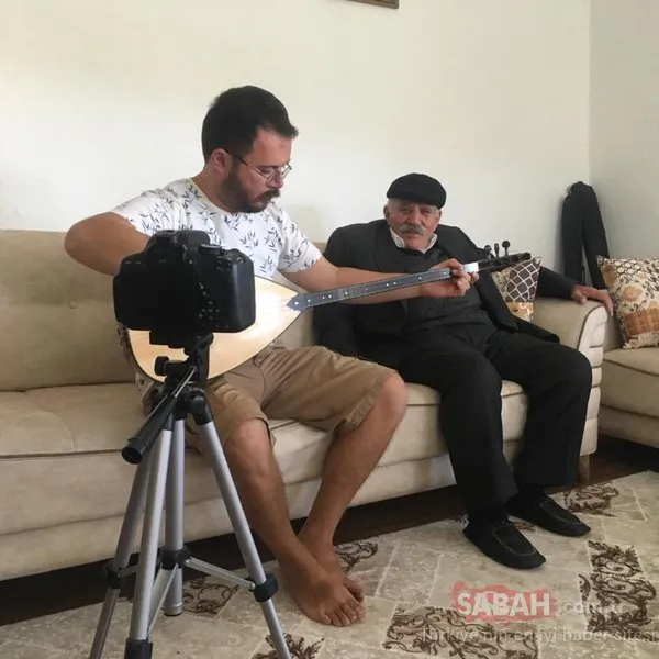 Emre Hoca yaz tatilini türkülerin izinde geçiriyor