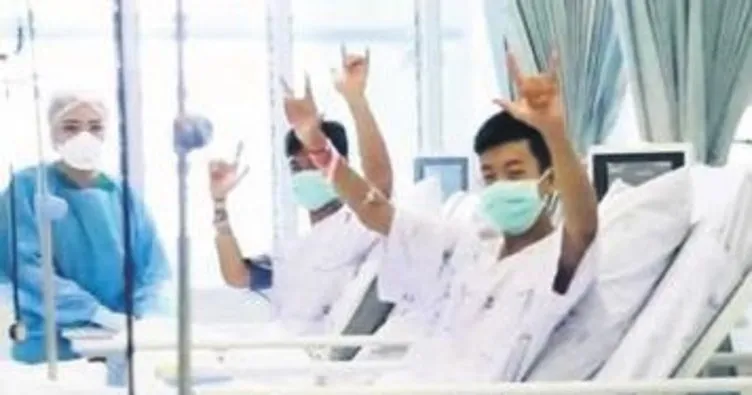 Taylandlı çocuklar hastanede görüntülendi