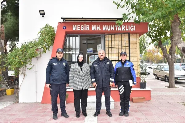 manisa-il-emniyet-muduru-fahri-aktas-mahalle-ziyaretlerine-devam-ediyor-1731999238261.jpg
