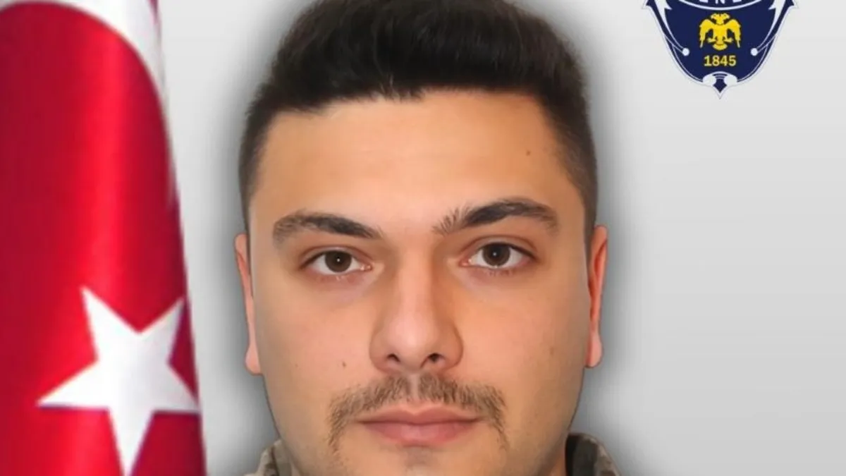 Kahramanmaraş şehidine son görev! Şehit babasının yanına defnedildi