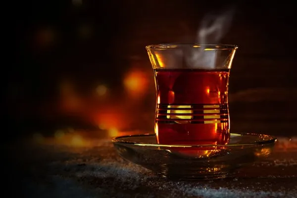 Çayı şekersiz içtiğinizde vücudunuzda olan inanılmaz değişimler!