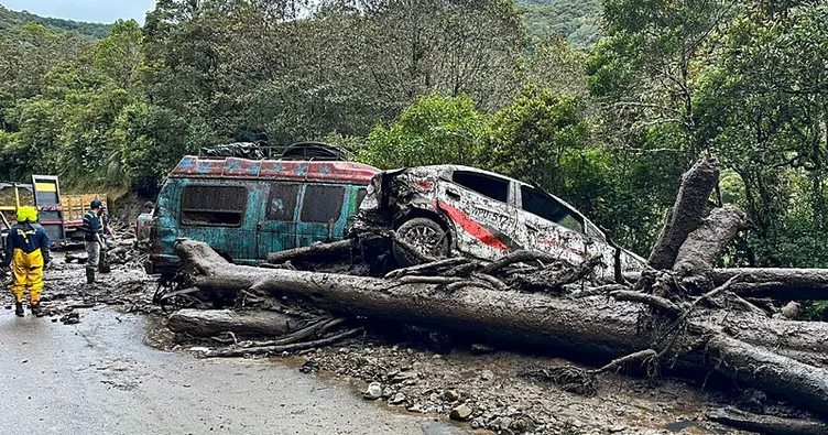 Kolombiya’da heyelan faciası: Aileler evsiz kaldı