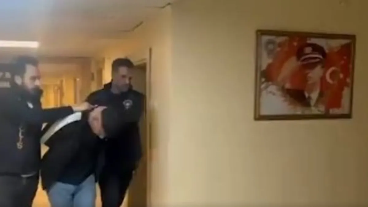 Diyarbakır'da iş yeri kurşunlamıştı: O şahıs yakalandı! Diyarbakır'da iş yeri kurşunlamıştı: O şahıs yakalandı!