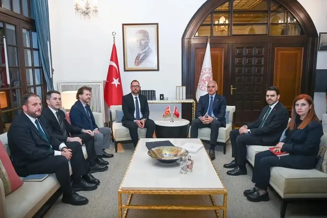 turkiye-ile-kuzey-makedonya-arasinda-kultur-ve-turizm-is-birligi-gucleniyor-1774288900461.jpeg Türkiye ile Kuzey Makedonya arasında kültür ve turizm iş birliği güçleniyor