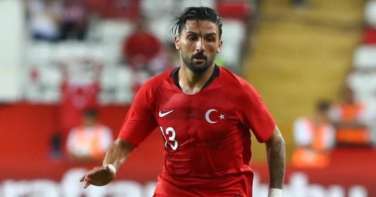 Milli futbolcular Umut Meraş ve Ertuğrul Ersoy Türkiye’ye dönüyor