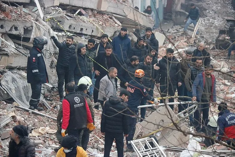 SON DAKİKA: Kahramanmaraş deprem bölgesinden çok acı görüntüler! Büyük deprem sonrası ölü sayısı artıyor