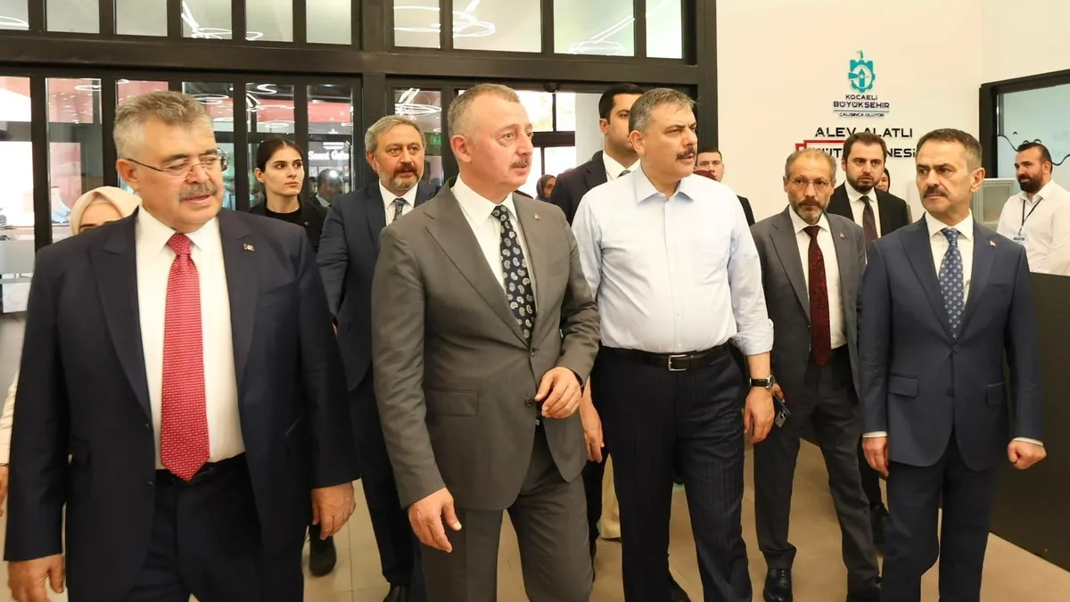 İçişleri Bakanı Mustafa Çiftçi, Kocaeli’de bir dizi ziyaret ve incelemede bulundu İçişleri Bakanı Mustafa Çiftçi, Kocaeli’de bir dizi ziyaret ve incelemede bulundu