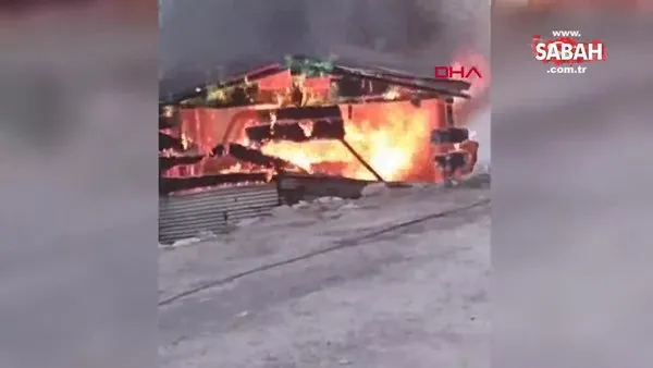 Garajda çıkan yangında otomobil de yandı | Video