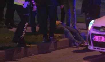 Beyoğlu’nda arabada oturanlara kurşun yağdırdılar: 2 kişi ağır yaralandı