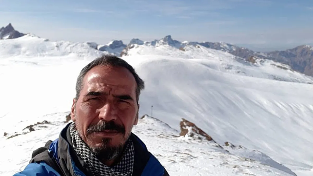 Hakkari Cilo Dağı'nın zirvesine tırmanırken kaybolan dağcı Yüksel Işık aranıyor.
