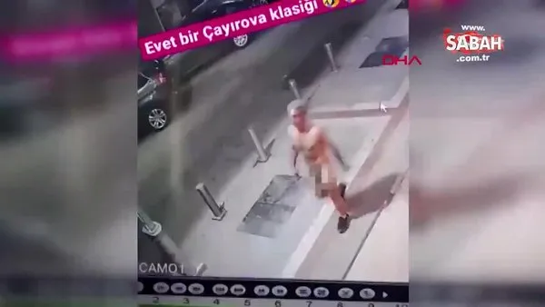 Kocaeli'de bir adam caddede çırılçıplak yürüdü! | Video