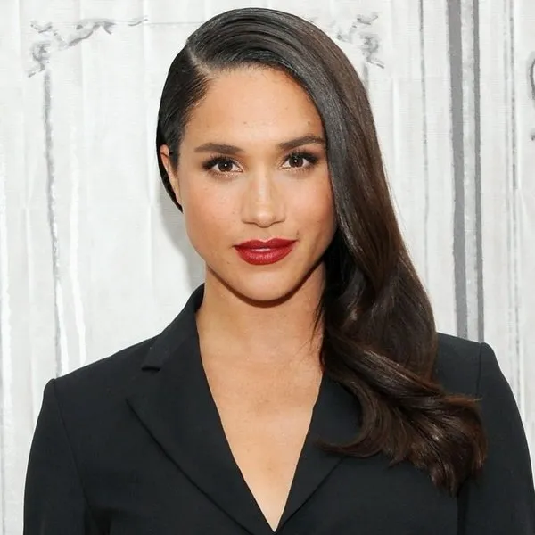 İngiliz basınında alay konusu oldu...Prens Harry ve Meghan Markle'ın tabağındaki büyük hata!