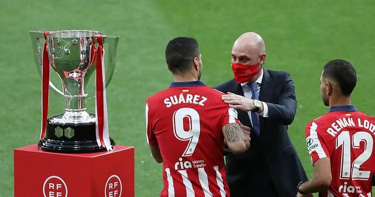 Liverpool’a döneceği iddia edilen Luis Suarez sessizliğini bozdu!