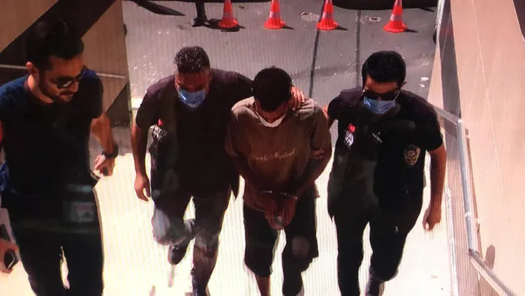 İnternetten tanıştığı kadını baltayla öldürdü!