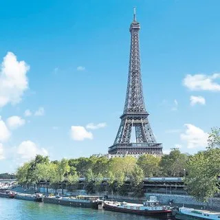 Mayısta Paris’te kaybolmak