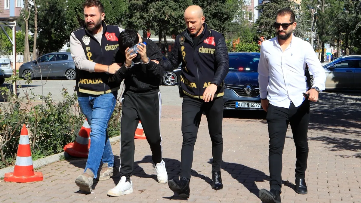 Kıskançlık nedeniyle hamile eşini bacaklarından vurmuştu! O cani hakkında karar verildi Kıskançlık nedeniyle hamile eşini bacaklarından vurmuştu! O cani hakkında karar verildi