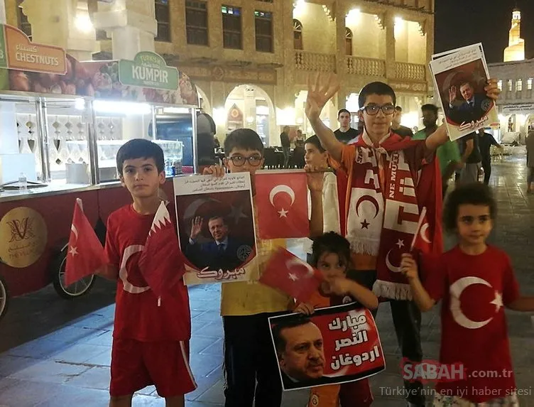 Katar'daki Sheraton Oteli Türk bayraÄıyla aydınlatıldı