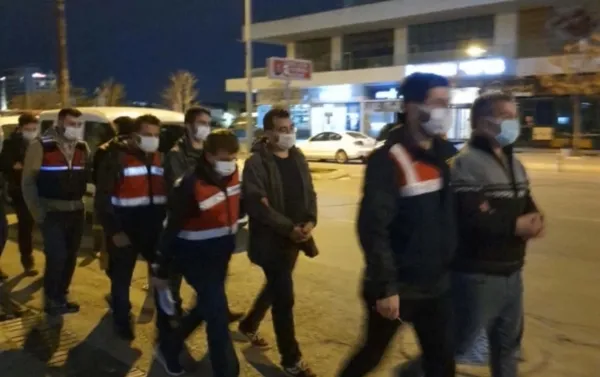 izmirdeki-son-feto-operasyonunda-rekor-itirafci-1647239794232.jpg İzmir’deki son FETÖ operasyonunda rekor itirafçı