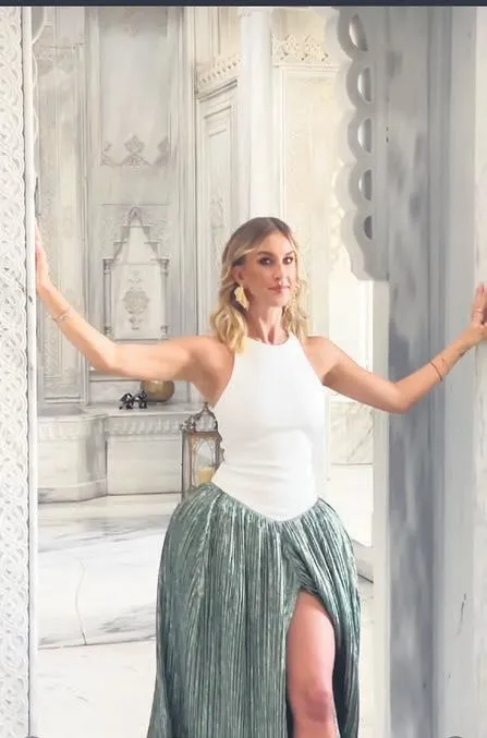 Futbolcu Dries Mertens’in eşi Katrin Kerkhofs: İstanbul’da kendimi keşfettim!