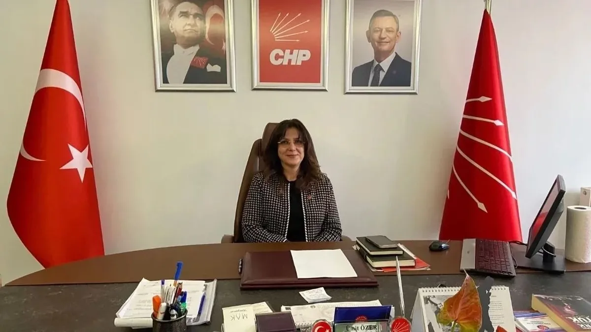 CHP Kayseri İl Başkanı Ümit Özer görevinden istifa etti