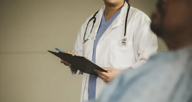 İngiltere’de sağlık çalışanları bakanlığın İsrail’e destek açıklamasına karşı imza topladı İngiltere’de sağlık çalışanları bakanlığın İsrail’e destek açıklamasına karşı imza topladı