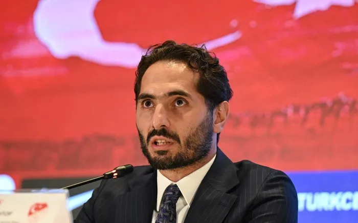 hamit-altintop-vincenzo-montella-tercihinin-perde-arkasini-anlatti-1775078287834.jpeg