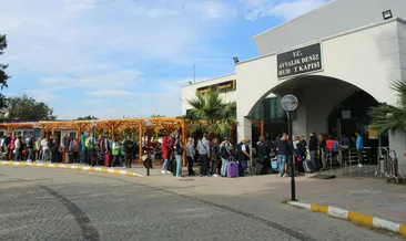 Hudut kapılarında Yunan adaları kuyruğu