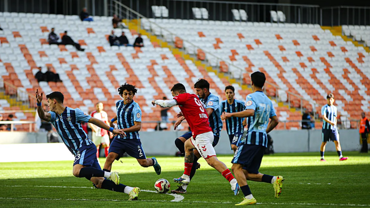 Adana Demirspor'dan Sivasspor'a şok çelme!