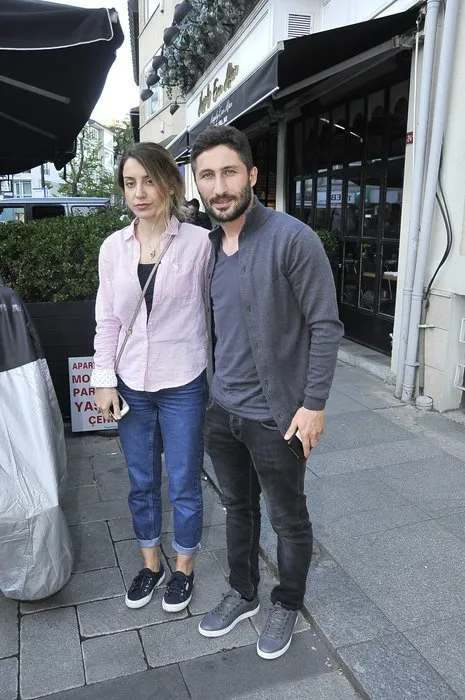Sabri Sarıoğlu eşi Yağmur Sarıoğlu’na resti çekti