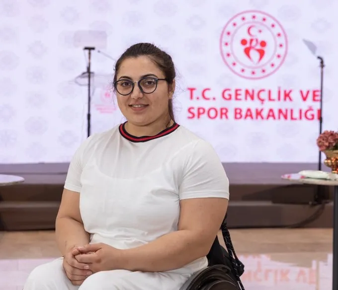 cumhurbaskani-erdogan-tokyo-paralimpik-oyunlarinda-madalya-kazanan-sporculari-tebrik-etti-1630224826536.jpg