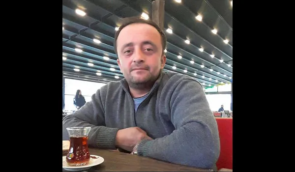 boluda-aci-kaza-atvnin-tamirine-yardim-ederken-otomobilin-altinda-kaldi-feyzullah-ozcelik-yasam-mucadelesini-k-1781609997158.jpg
