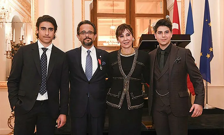 Ali Sabancı ile Vuslat Doğan Sabancı kaza geçirdi! Zodyakla kayalıklara çaptılar!