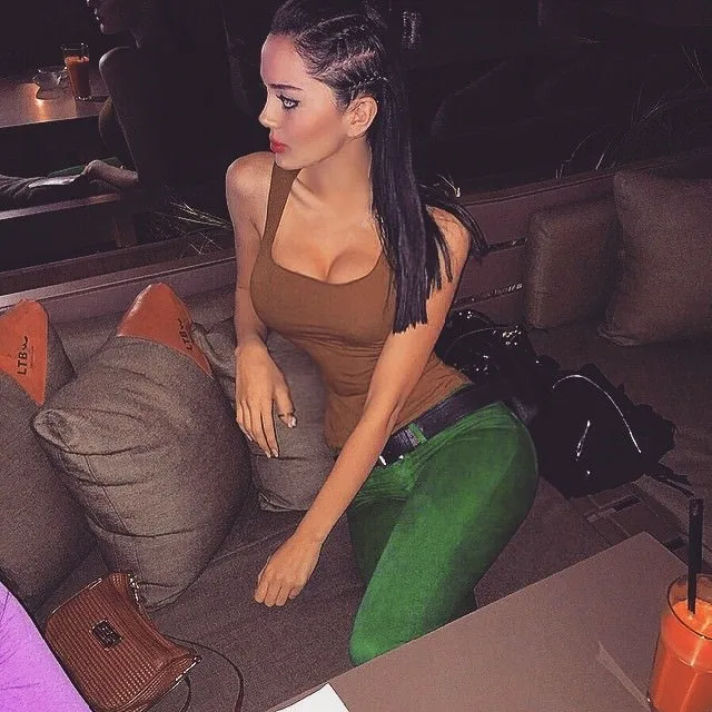 Cansu Taşkın eski fotoğraflarını paylaştı Magazin Haberleri