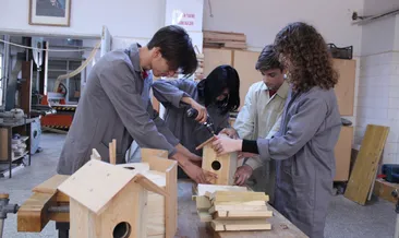 Atıklardan yüz güldüren proje: Minik öğrencilere hediye edildi