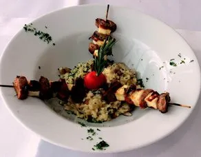 Porçini Mantarlı Çöp Şişli Risotto