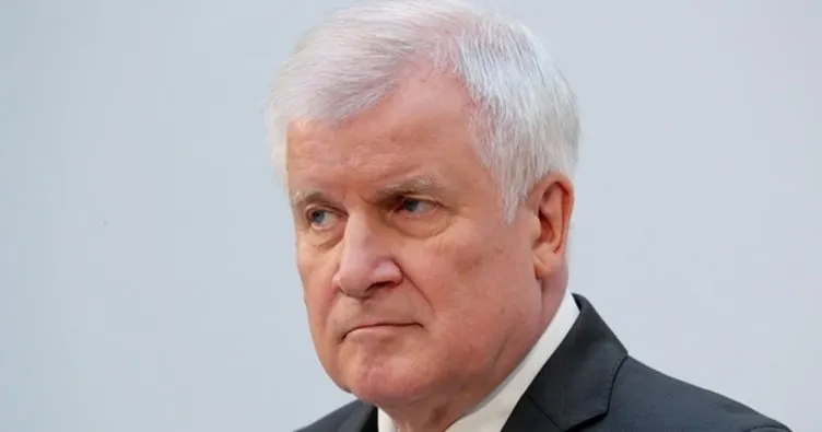 Alman İçişleri Bakanı: “İslam, Almanya’ya ait değildir”