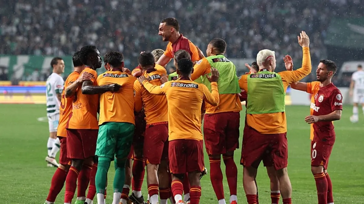 Galatasaray rekorlarla şampiyonluğa koştu