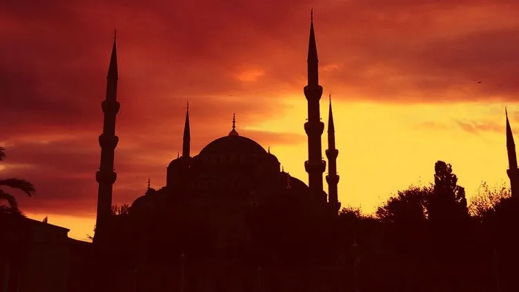İstanbul iftar vakti saat kaçta? İstanbul İmsakiye 2021 iftar saatleri ve bugün iftar saati vakitleri