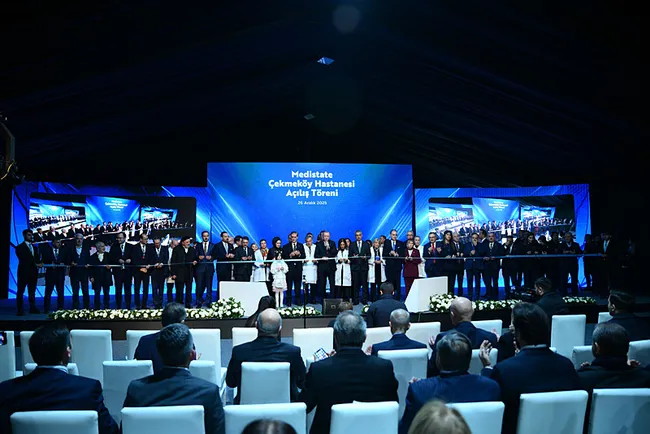 baskan-erdogan-turkiye-saglikta-oncu-ve-ornek-bir-ulke-oldu-1766751351886.jpeg Başkan Erdoğan: Türkiye sağlıkta öncü ve örnek bir ülke oldu...