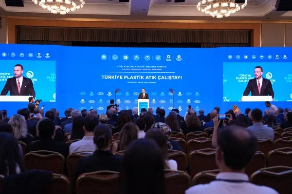 turkiye-plastik-atik-calistayi-bakan-ersoyun-katildigi-acilisla-basladi-1788168981754.jpg