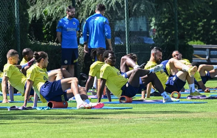 Son dakika Fenerbahçe transfer haberi: Zaha’da flaş gelişme! F.Bahçe’ye geliyor mu?