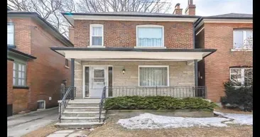 Dışarıdan bakınca sıradan bir ev görüyoruz ama...