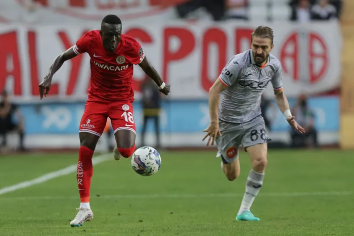 antalyaspor-basaksehir-macinda-kazanan-cikmadi-1684695955855.jpg
