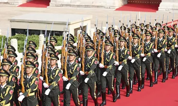 Çin gövde gösterisinde: Trump’tan soğukkanlı mesaj! ‘Bize meydan okumuyorlar’