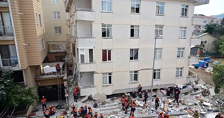 Mimarı ve şantiye şefi gözaltına alındı